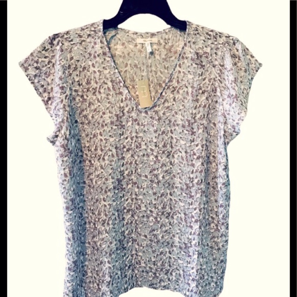 Maurices soft Lightweight Top 100% Polyester purple light blue white…nwt